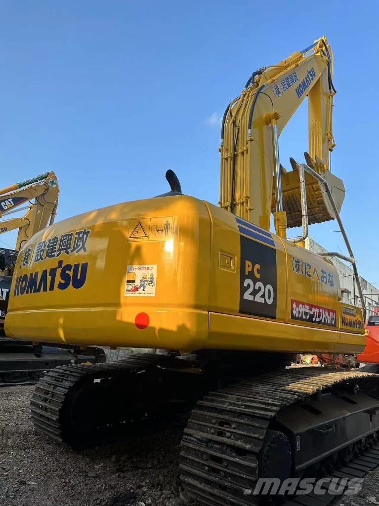 Komatsu PC 220-7 Гусеничні екскаватори
