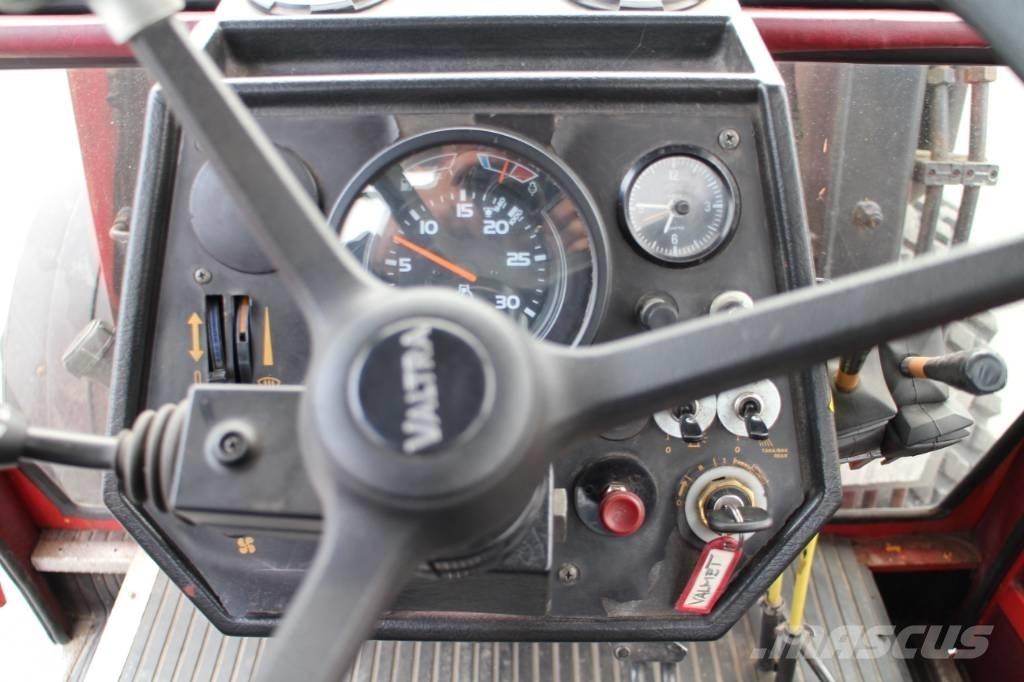 Valmet 815 Трактори