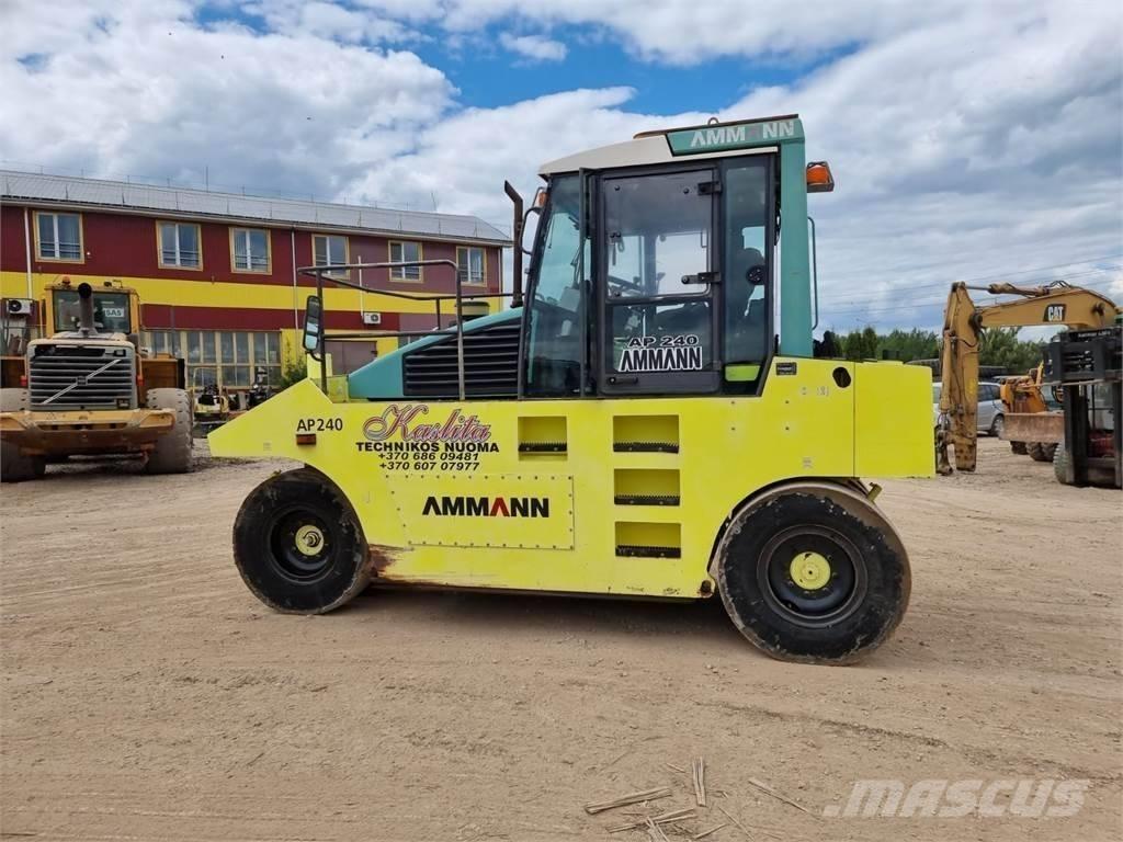 Ammann AP 240 Пневматичні катки