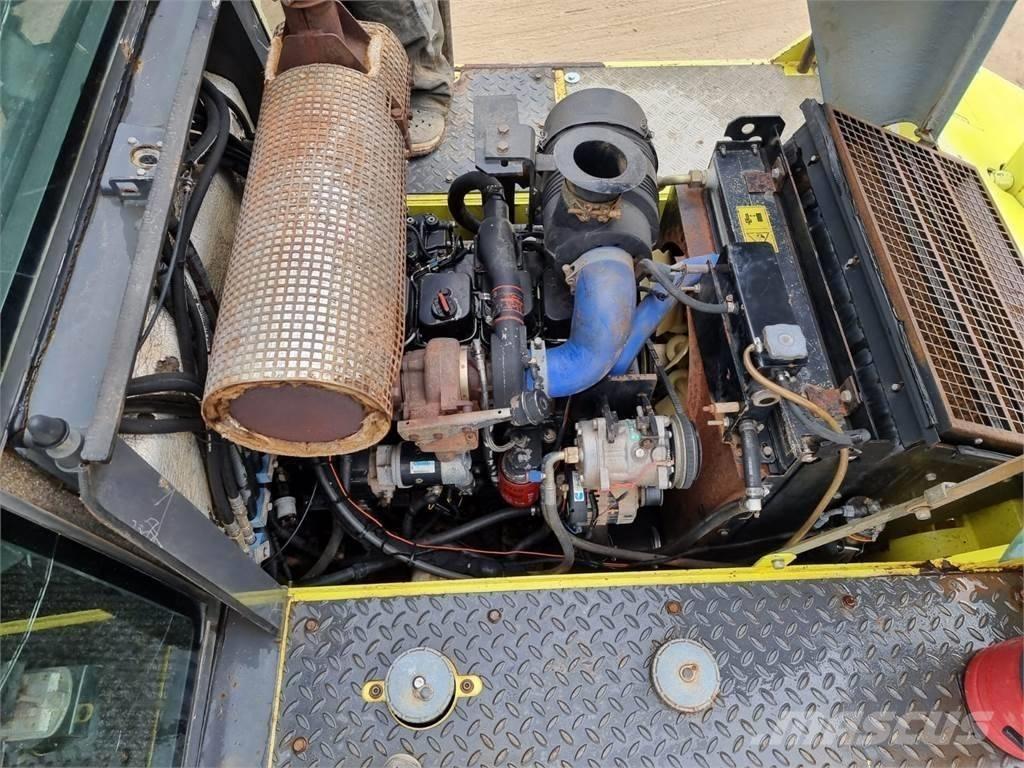 Ammann AP 240 Пневматичні катки