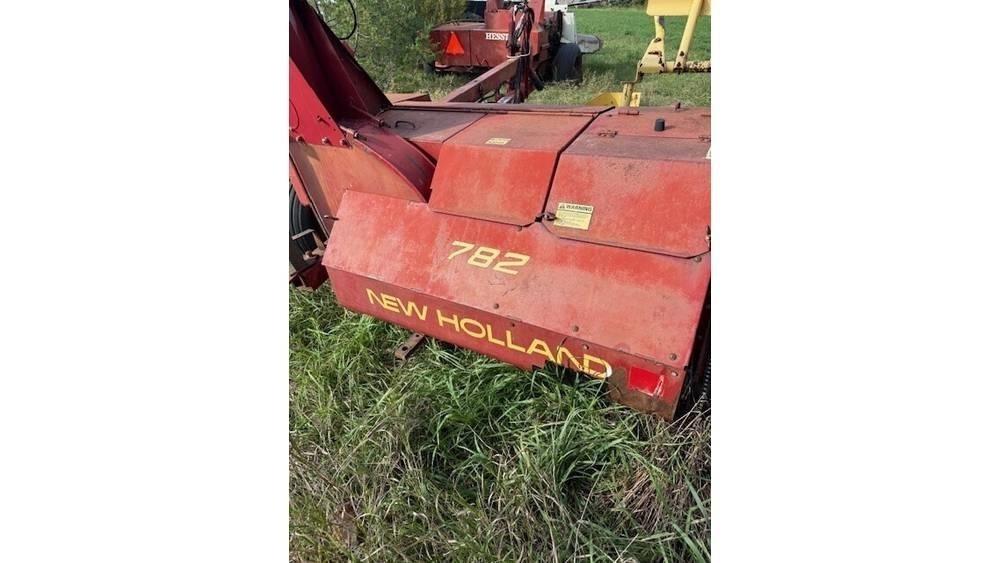 New Holland 782 Фуражні комбайни