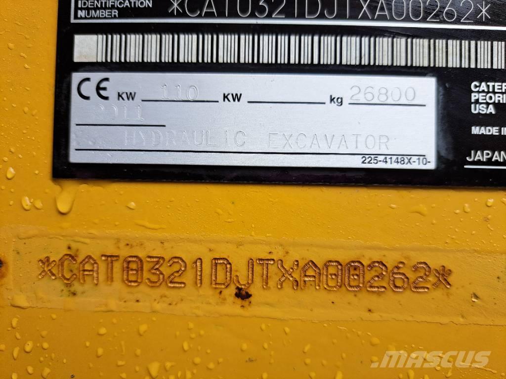 CAT 321 D Гусеничні екскаватори