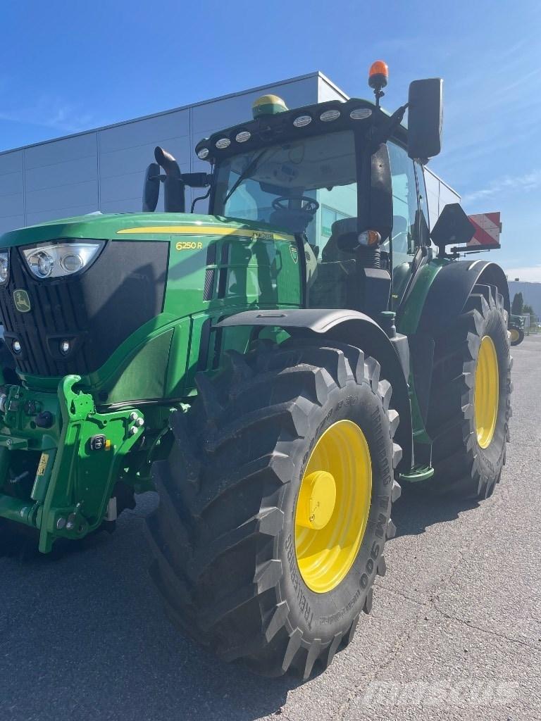 John Deere 6250 R Трактори