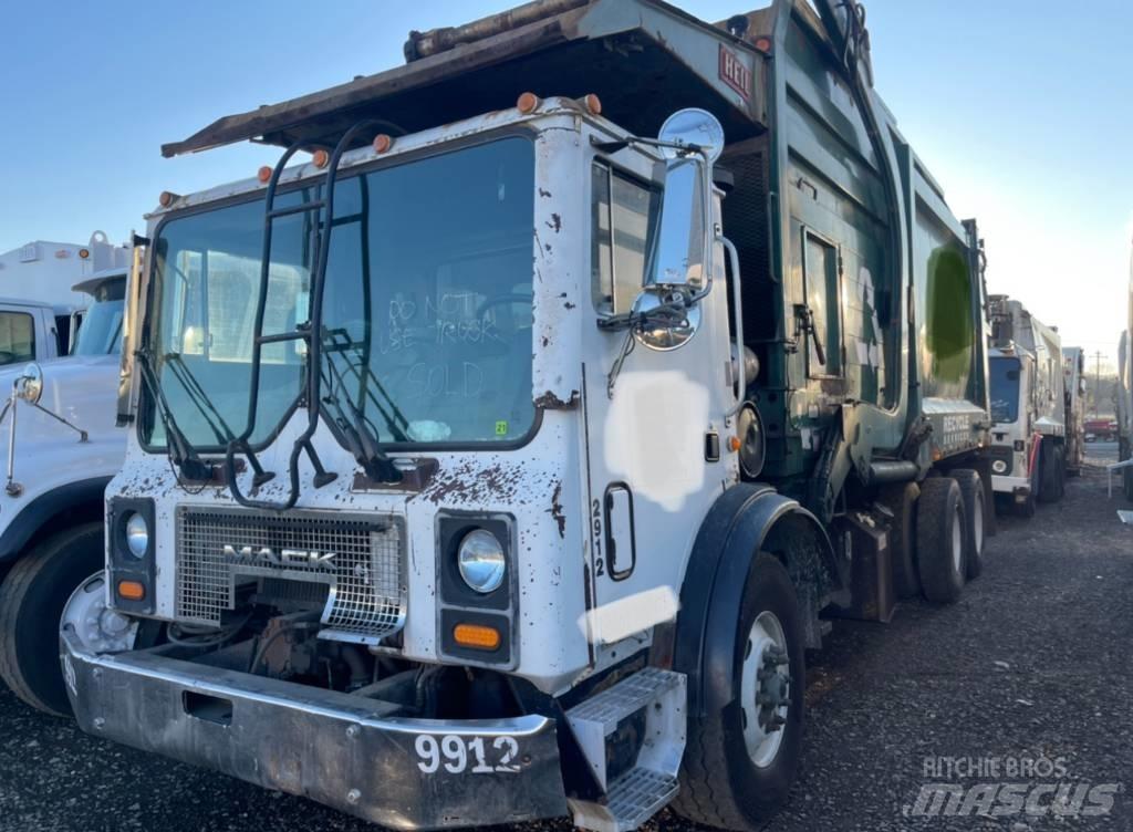 Mack MR600 Сміттєвози
