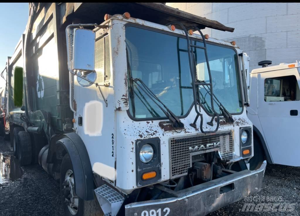 Mack MR600 Сміттєвози