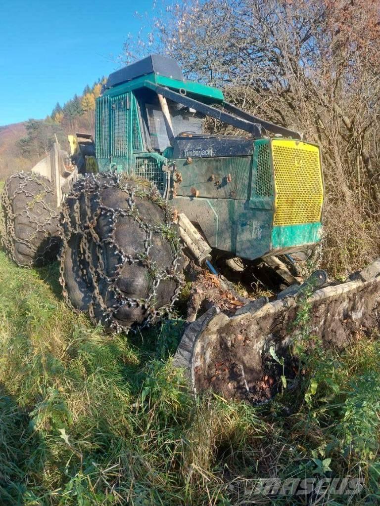 Timberjack 240C Трельовочні трактора