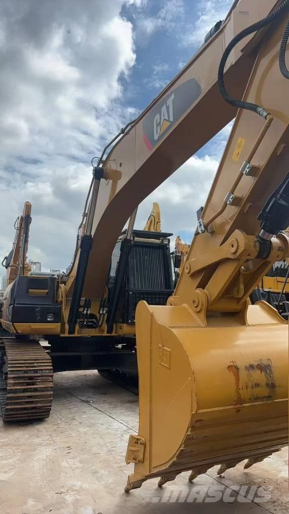 CAT 330 D L Гусеничні екскаватори