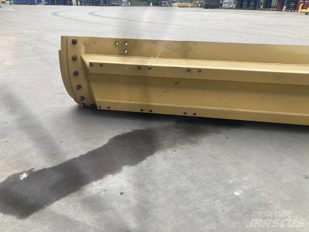 CAT 160M2 Moldboard Ковші