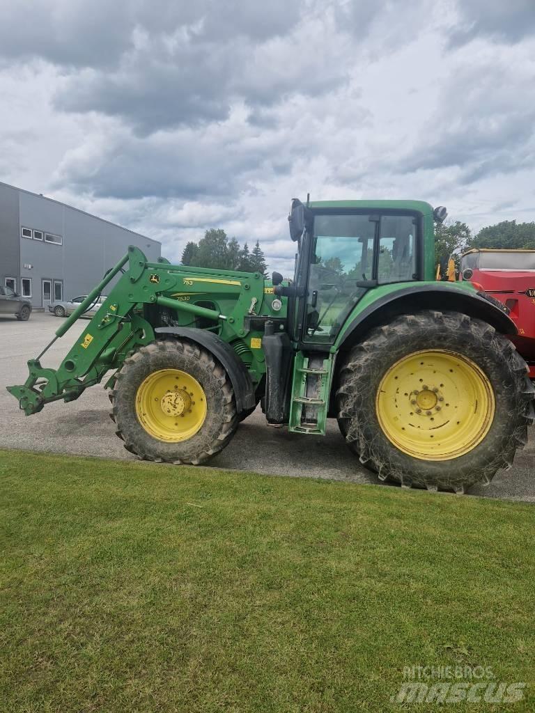 John Deere 7530 Трактори