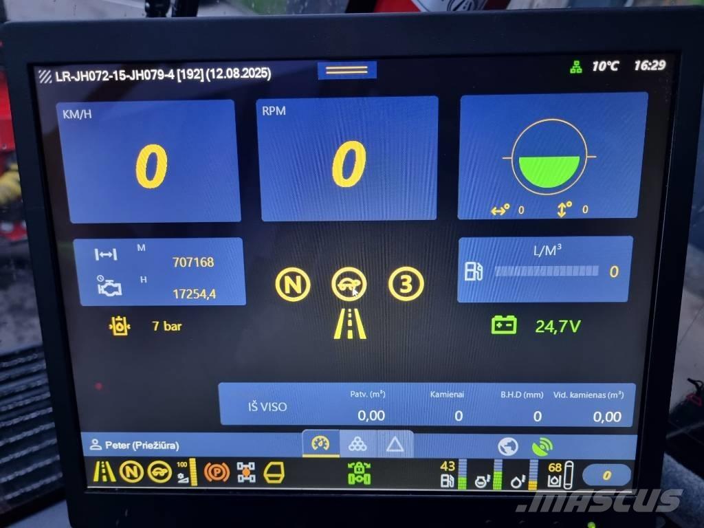 Komatsu 931 XC Харвестери