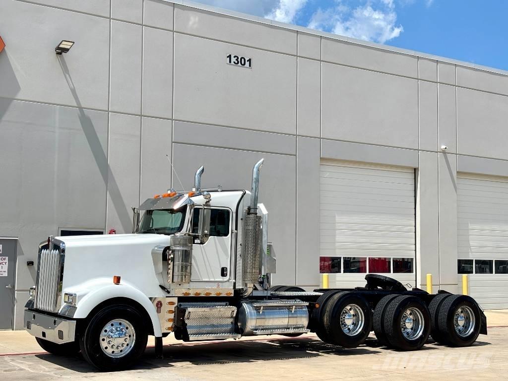 Kenworth W 900 Тягачі
