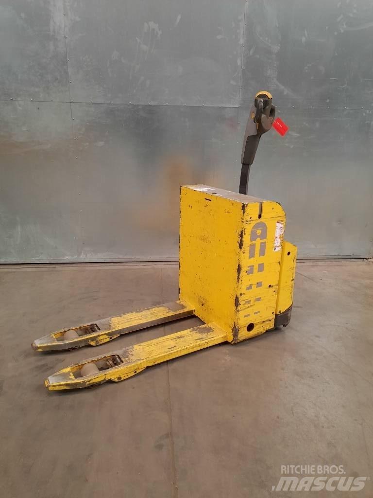 UniCarriers PLL180 Штабелери