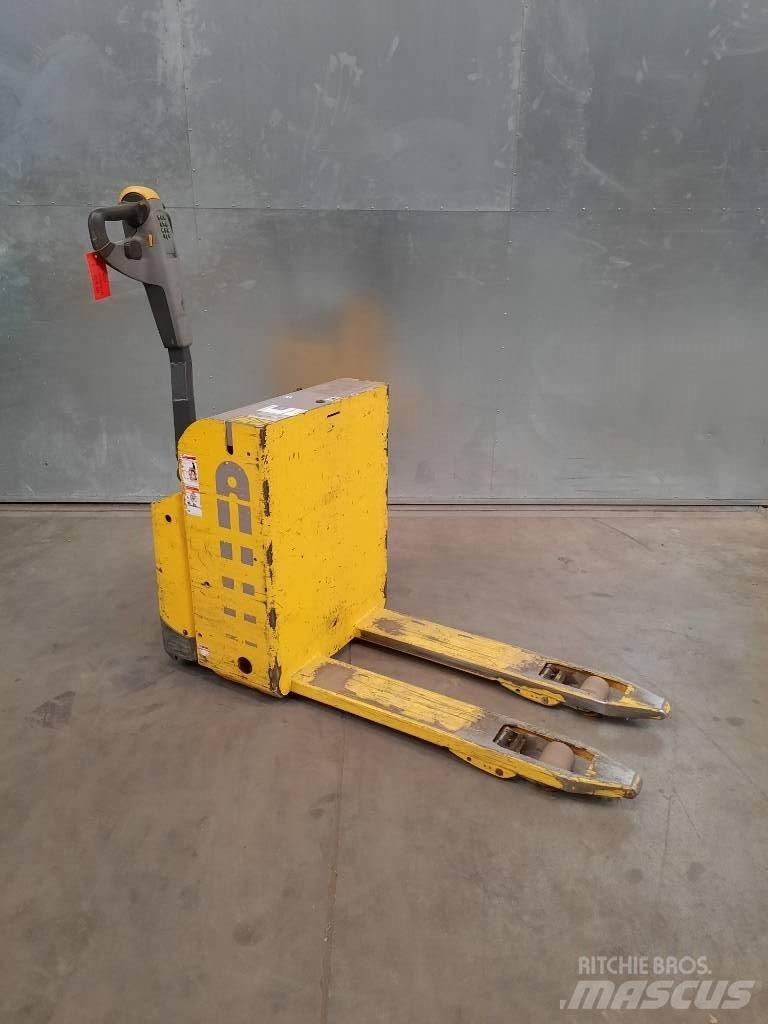UniCarriers PLL180 Штабелери