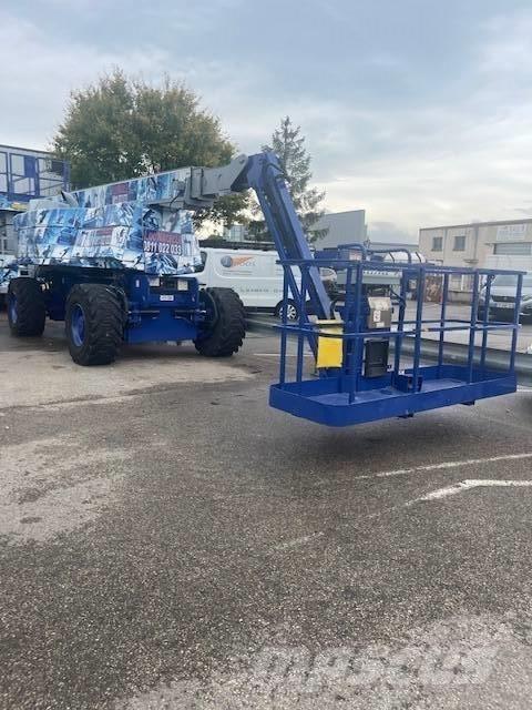 Haulotte HA 32 PX Компактні самохідні стрілові підйомники