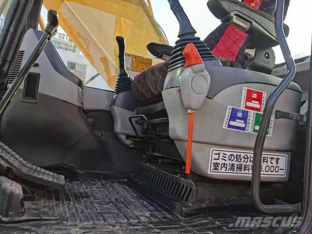 Komatsu PC 200-7 Гусеничні екскаватори