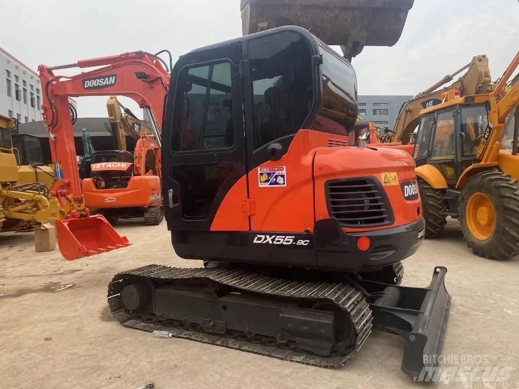Doosan DX55-9C Гусеничні екскаватори