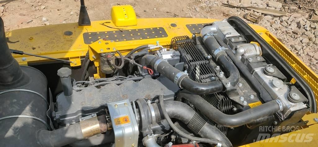 Komatsu pc200-8 Гусеничні екскаватори