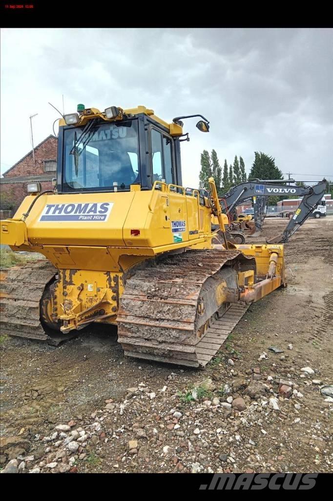 Komatsu D 65 PX-18 Гусеничні бульдозери