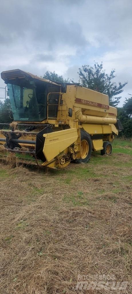 New Holland TX 34 Зернозбиральні комбайни