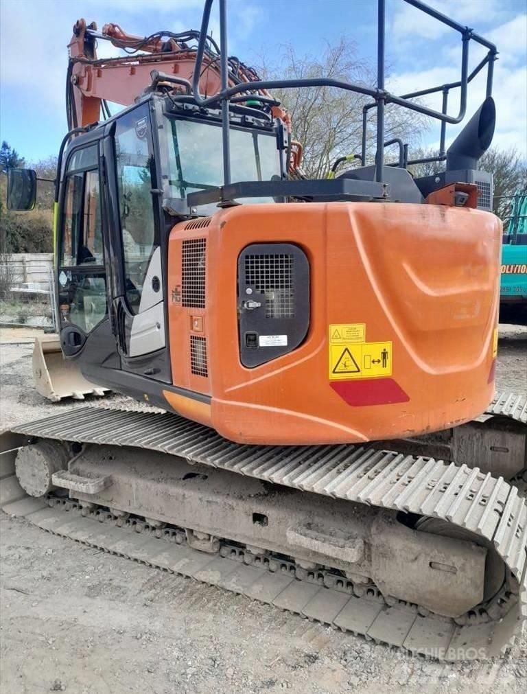 Hitachi ZX 135 US-6 Гусеничні екскаватори