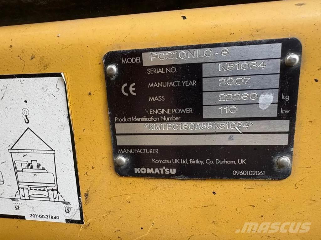 Komatsu PC210LC-8 Гусеничні екскаватори