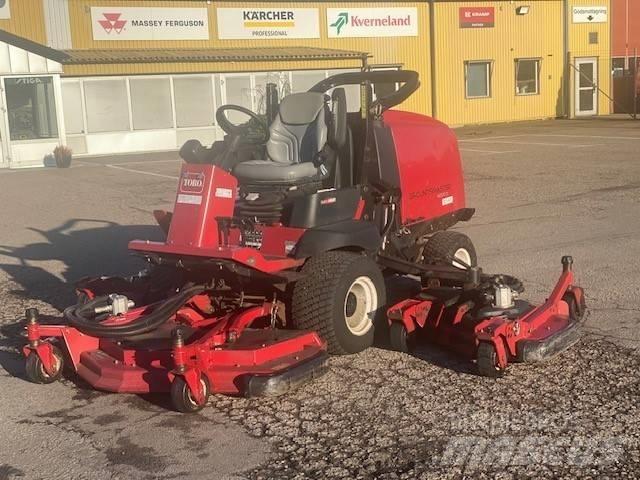 Toro 4000 Самохідні газонокосарки