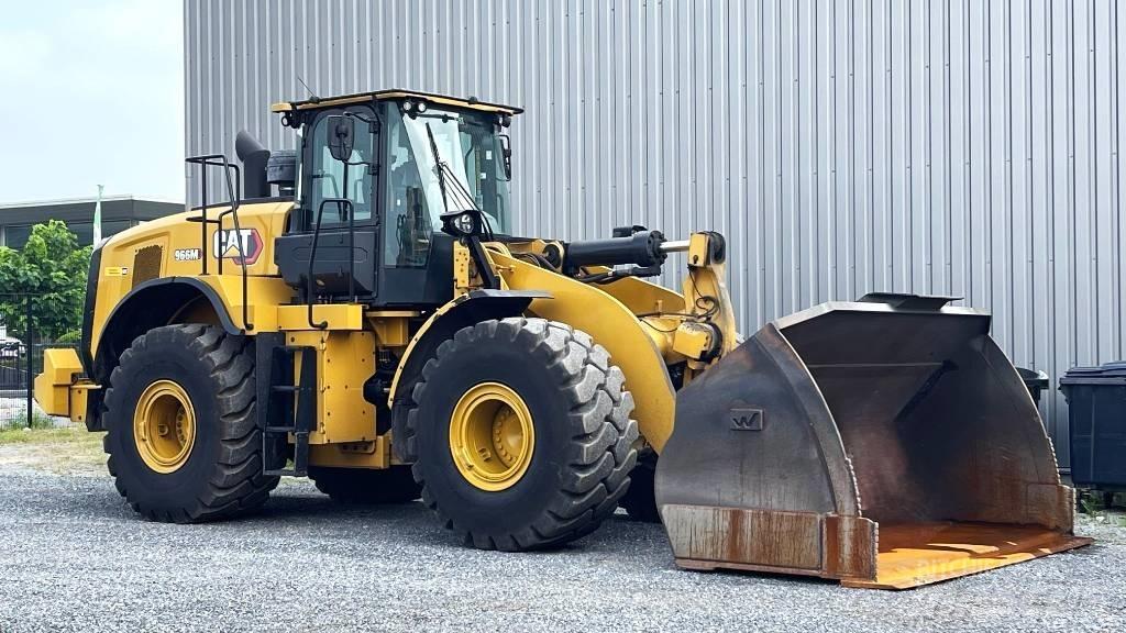 CAT 966 M Фронтальні навантажувачі