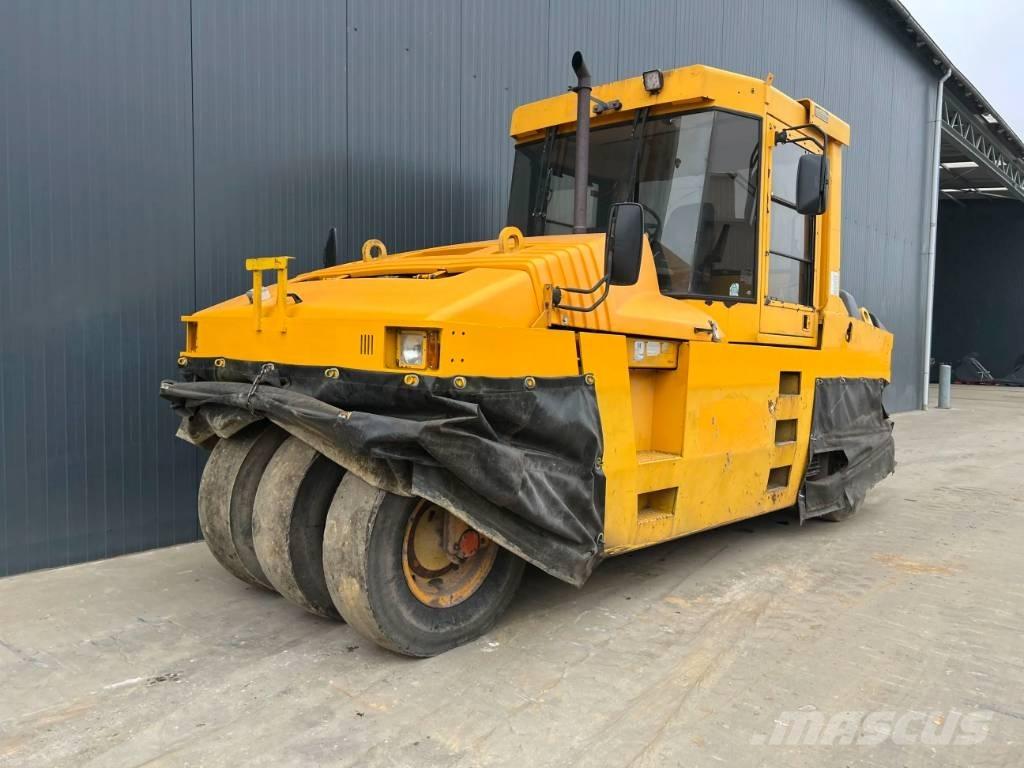 CAT PS300B Пневматичні катки