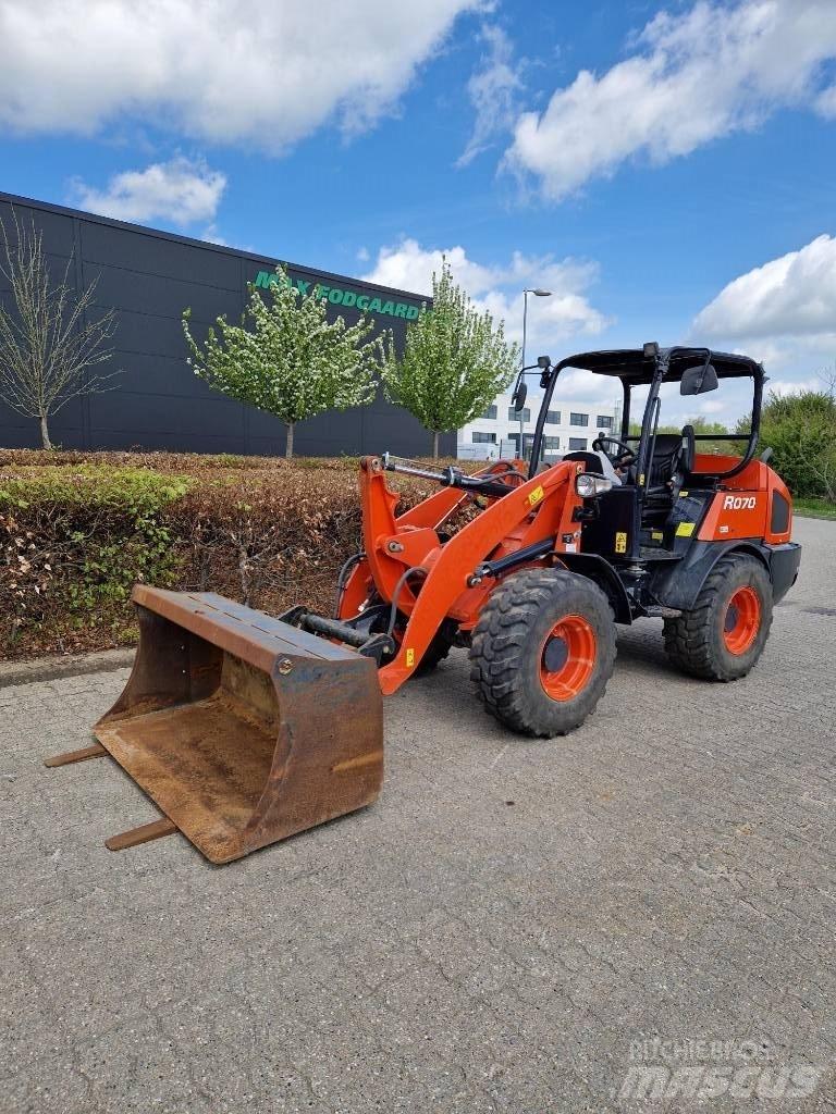 Kubota R 070 Фронтальні навантажувачі