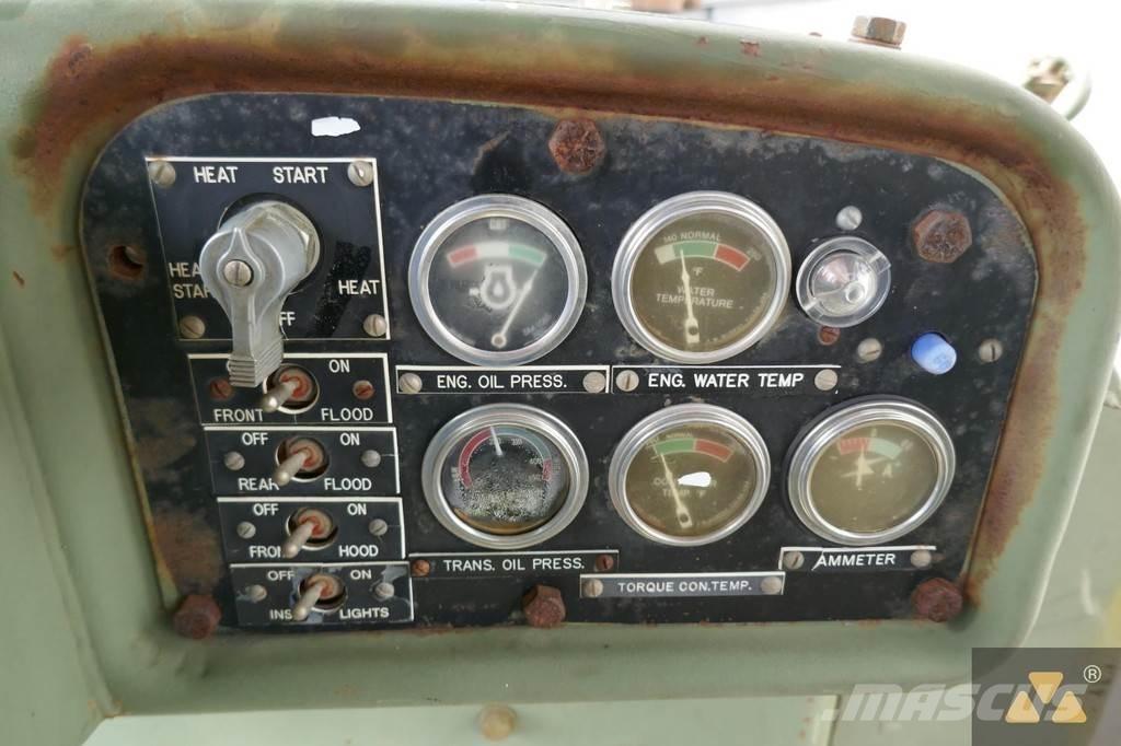 CAT D7F Ex-army Гусеничні бульдозери