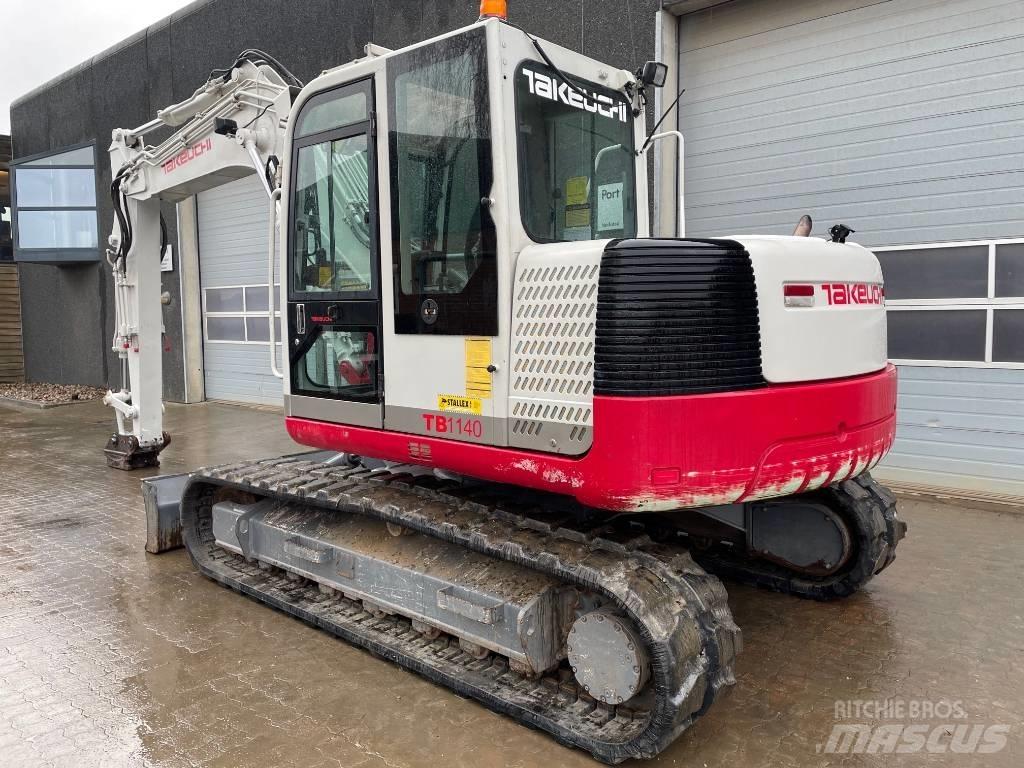 Takeuchi TB1140 Гусеничні екскаватори