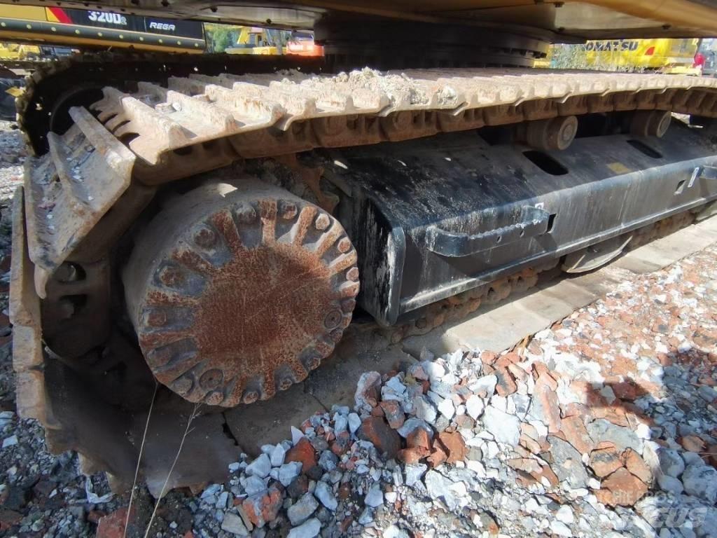 CAT 320 Середні екскаватори 7т. - 12т.