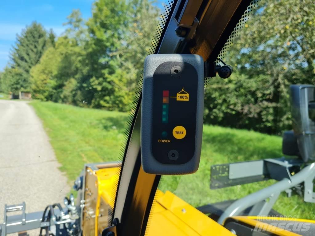 Liebherr T 32-7 Телескопічні навантажувачі