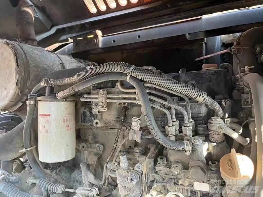 Doosan DX60W Колісні екскаватори