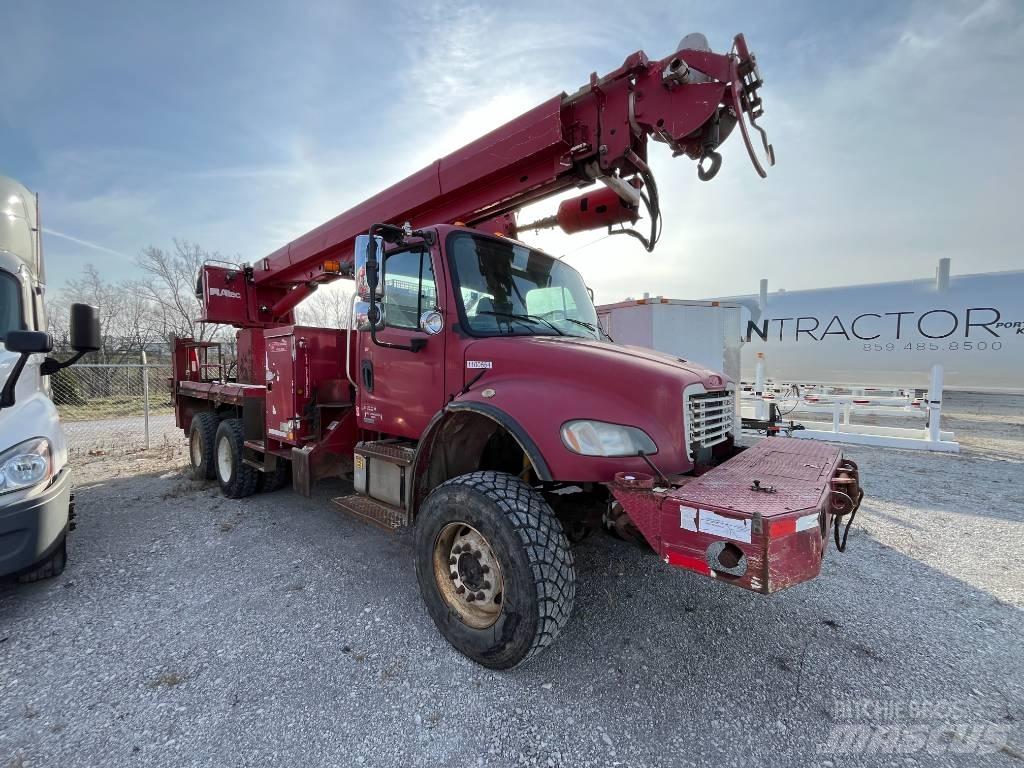 Freightliner M2-106 Вантажівки / спеціальні