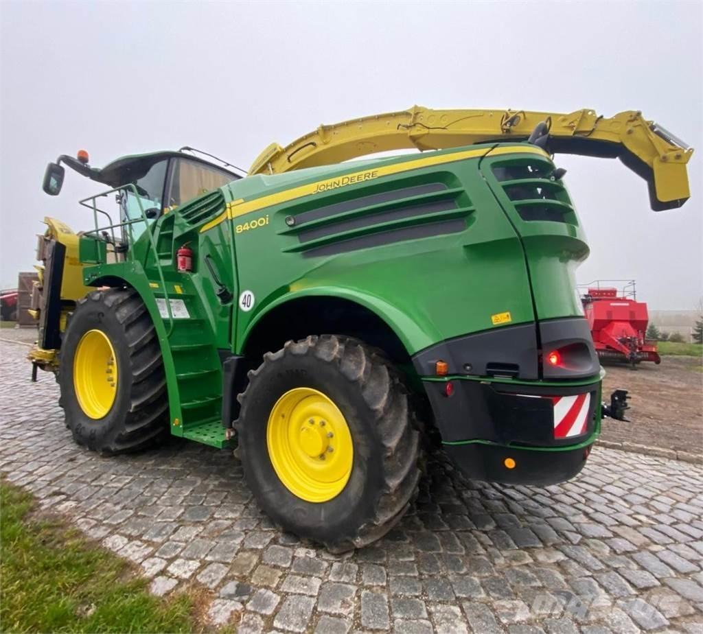 John Deere 8400i Кормозбиральні комбайни