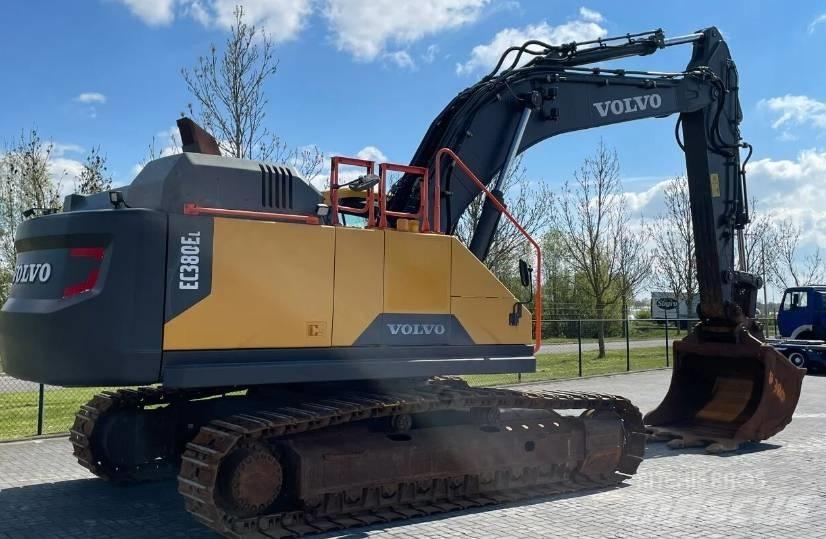 Volvo EC380 Гусеничні екскаватори