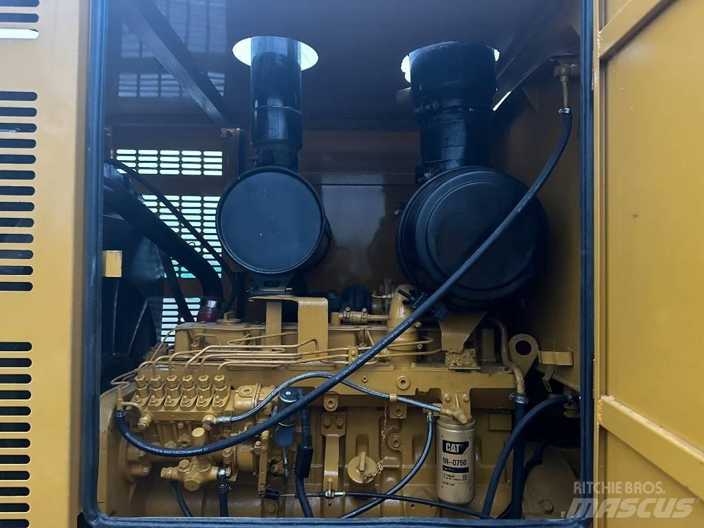 CAT 140K Грейдери