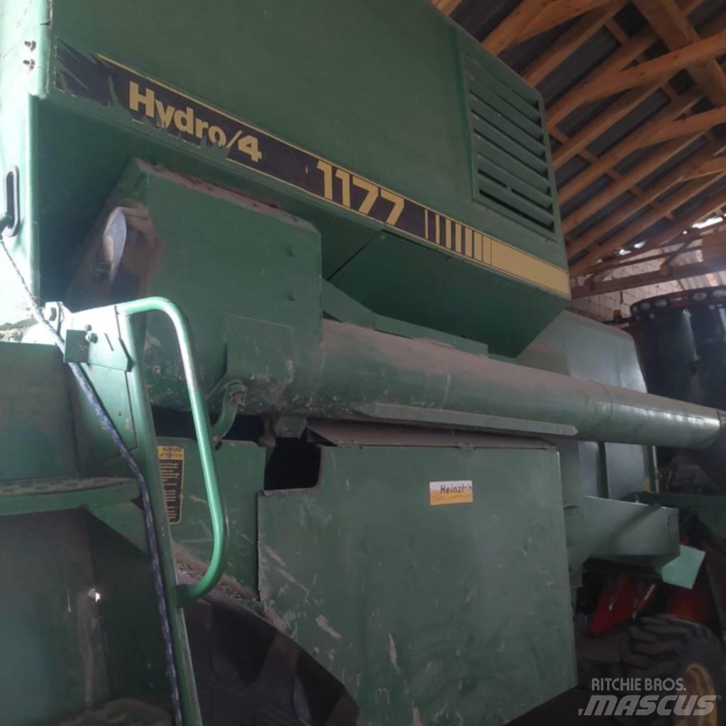 John Deere 1177 Зернозбиральні комбайни
