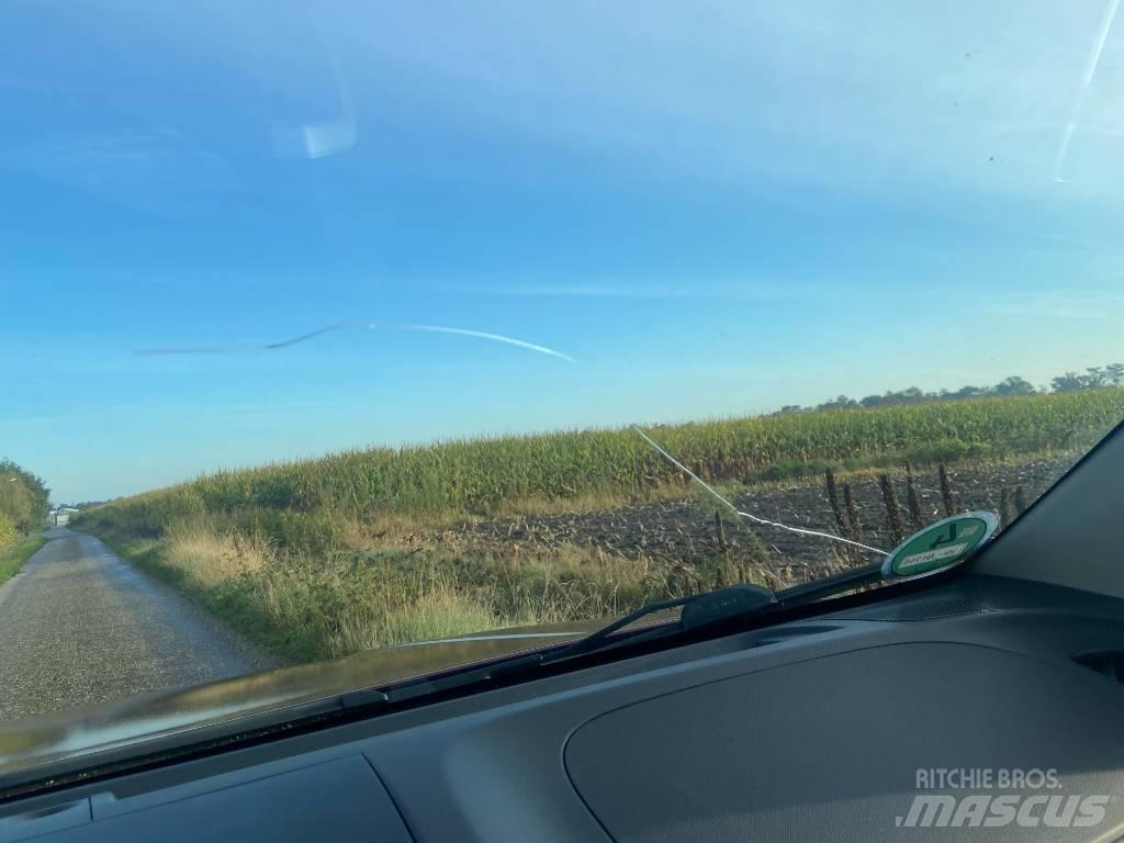 Isuzu D-MAX Пікапи / Бічне розвантаження