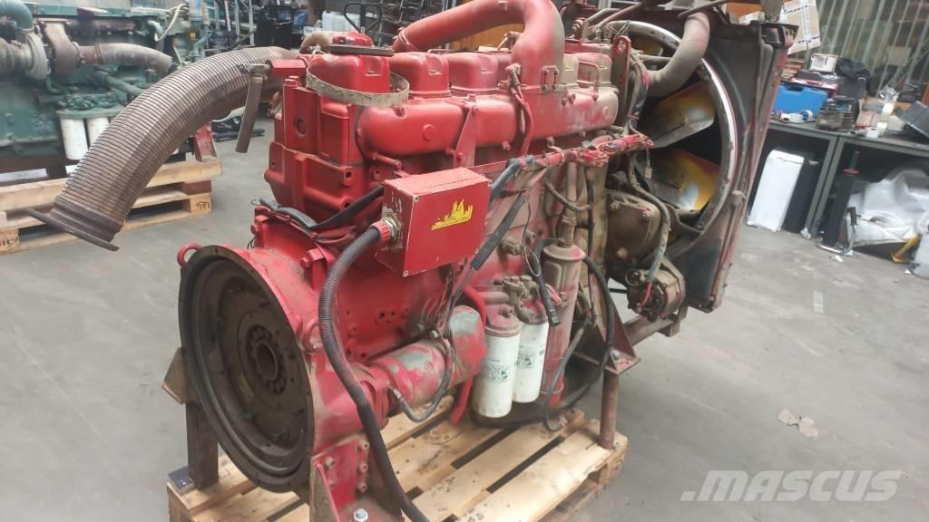 Volvo TD121G Двигуни