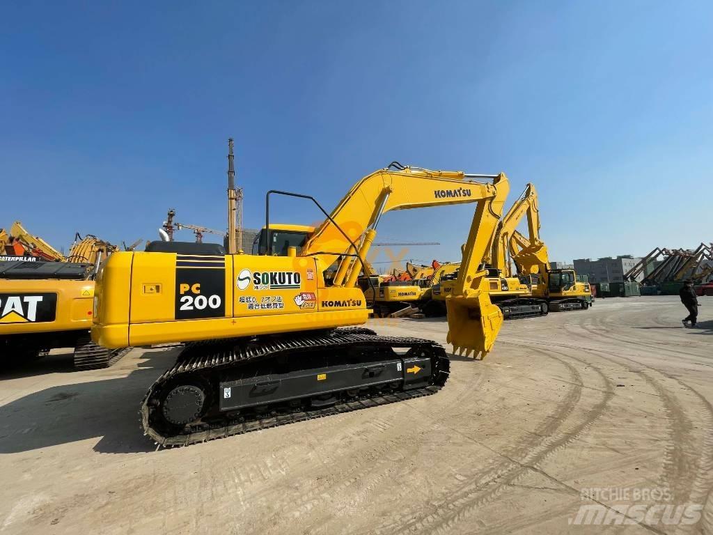 Komatsu PC 200 Гусеничні екскаватори