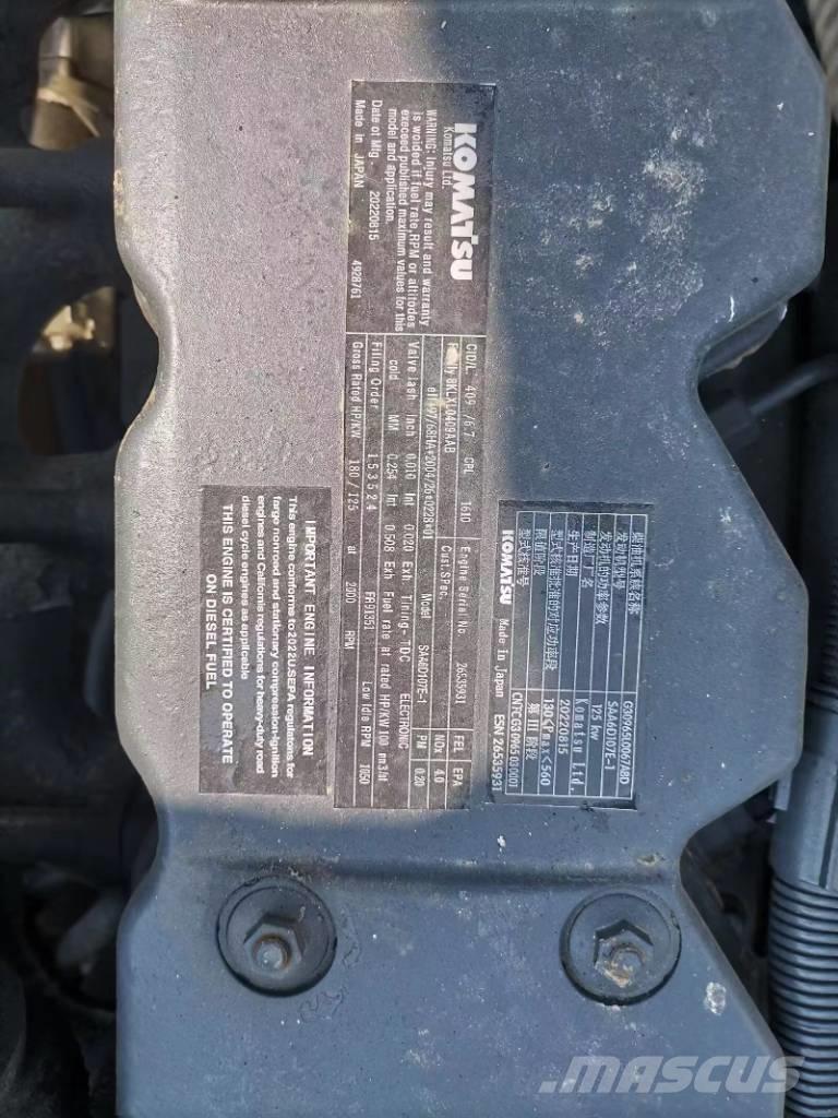 Komatsu PC 220-8 Гусеничні екскаватори