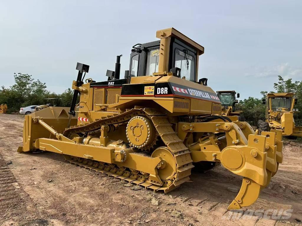 CAT D8R Гусеничні бульдозери