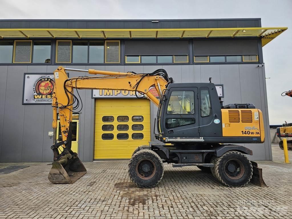Hyundai R140W-7A Колісні екскаватори