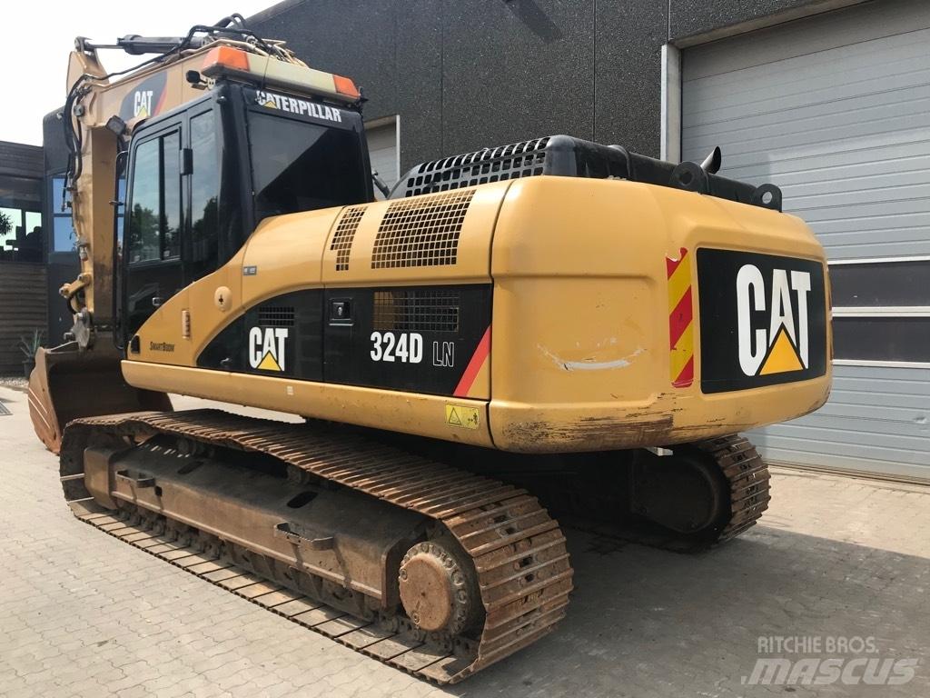 CAT 324D Гусеничні екскаватори