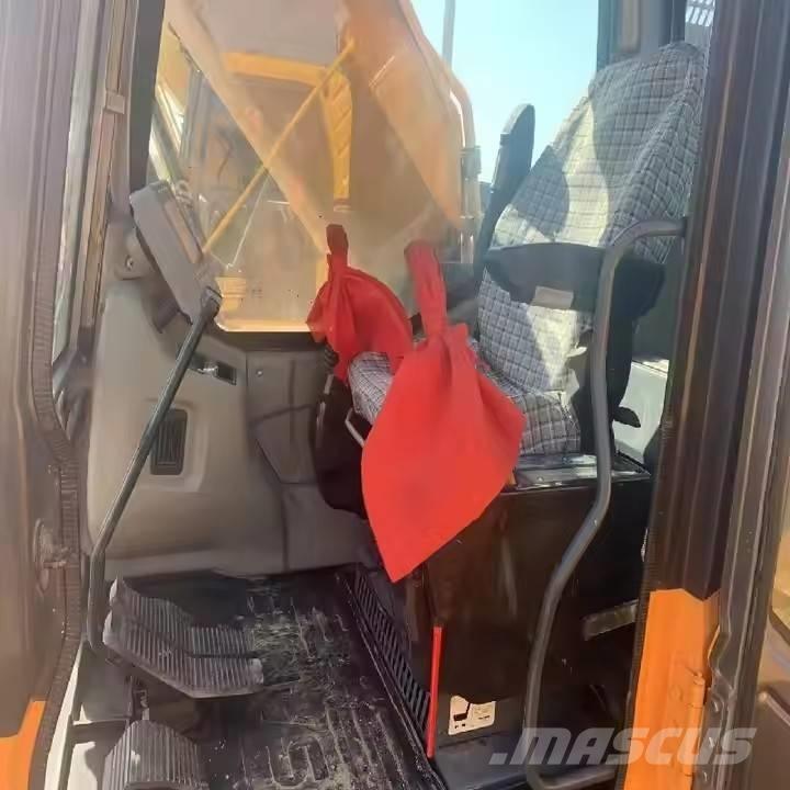 Sany SY 235 Гусеничні екскаватори