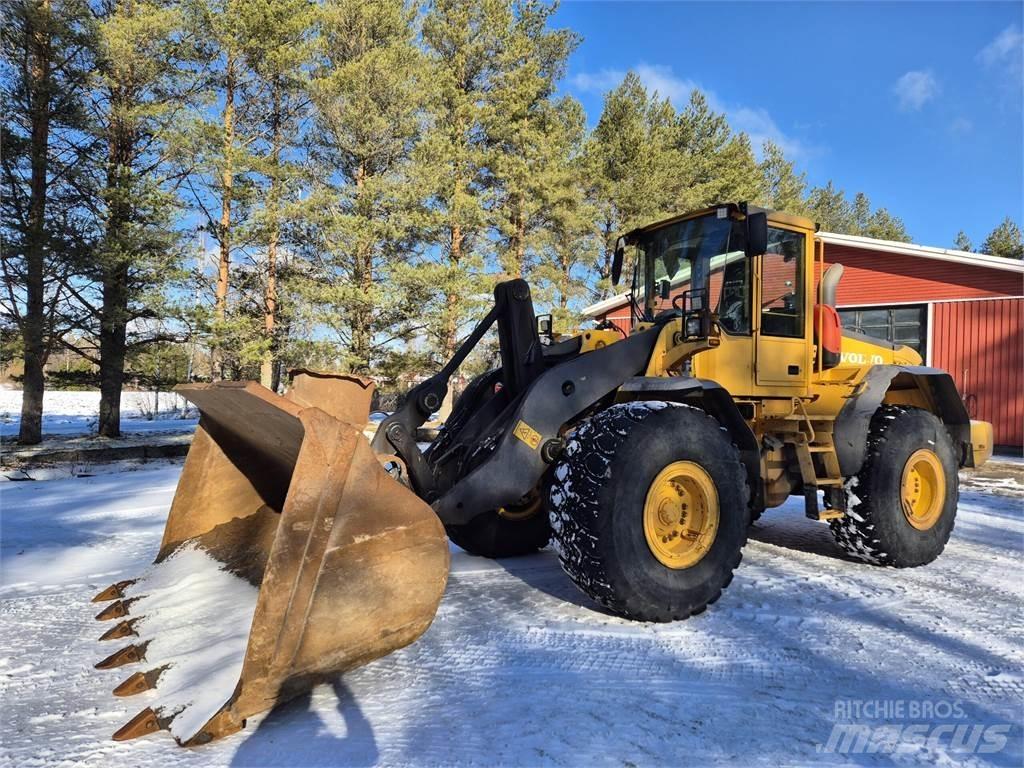 Volvo L120E Фронтальні навантажувачі