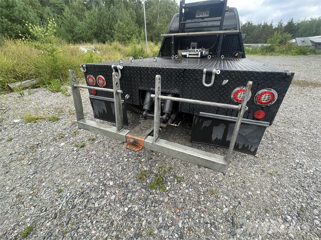 Chevrolet 4x4 3500 Евакуатори