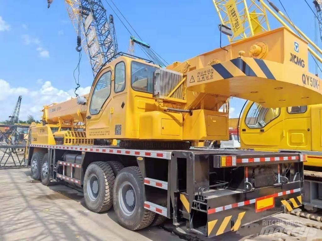 XCMG 50 Гусеничні крани